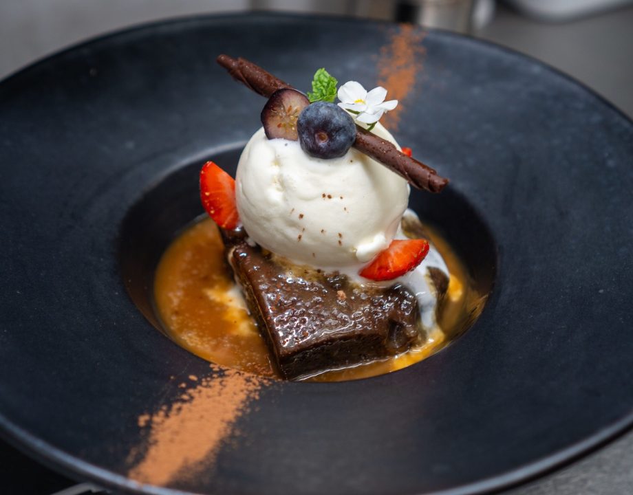 Sticky Toffee Puddings 